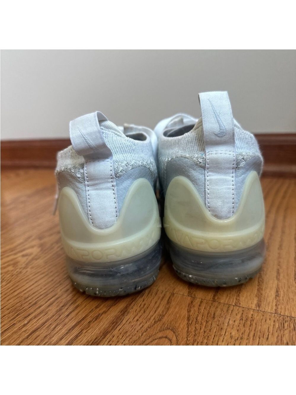 Nike Air VaporMax FK Shoes Womens 7 White - Picture 4 of 8